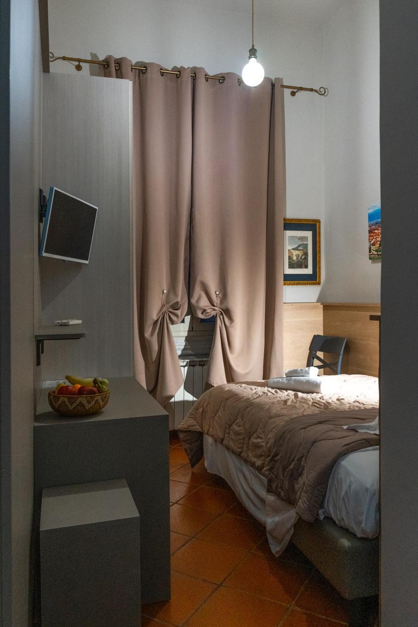 La Rosa Di Firenze B&B ภายนอก รูปภาพ