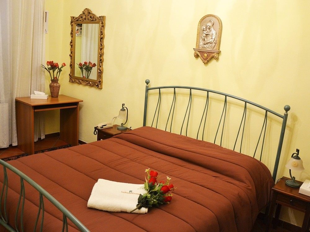 La Rosa Di Firenze B&B ภายนอก รูปภาพ